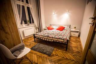 Апартаменты Your Krakow Apartment Краков Апартаменты с 2 спальнями - ул. Bożego Ciała, 11-3